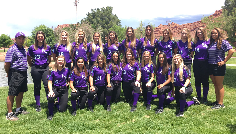 Softball Team Picture at National Tournament