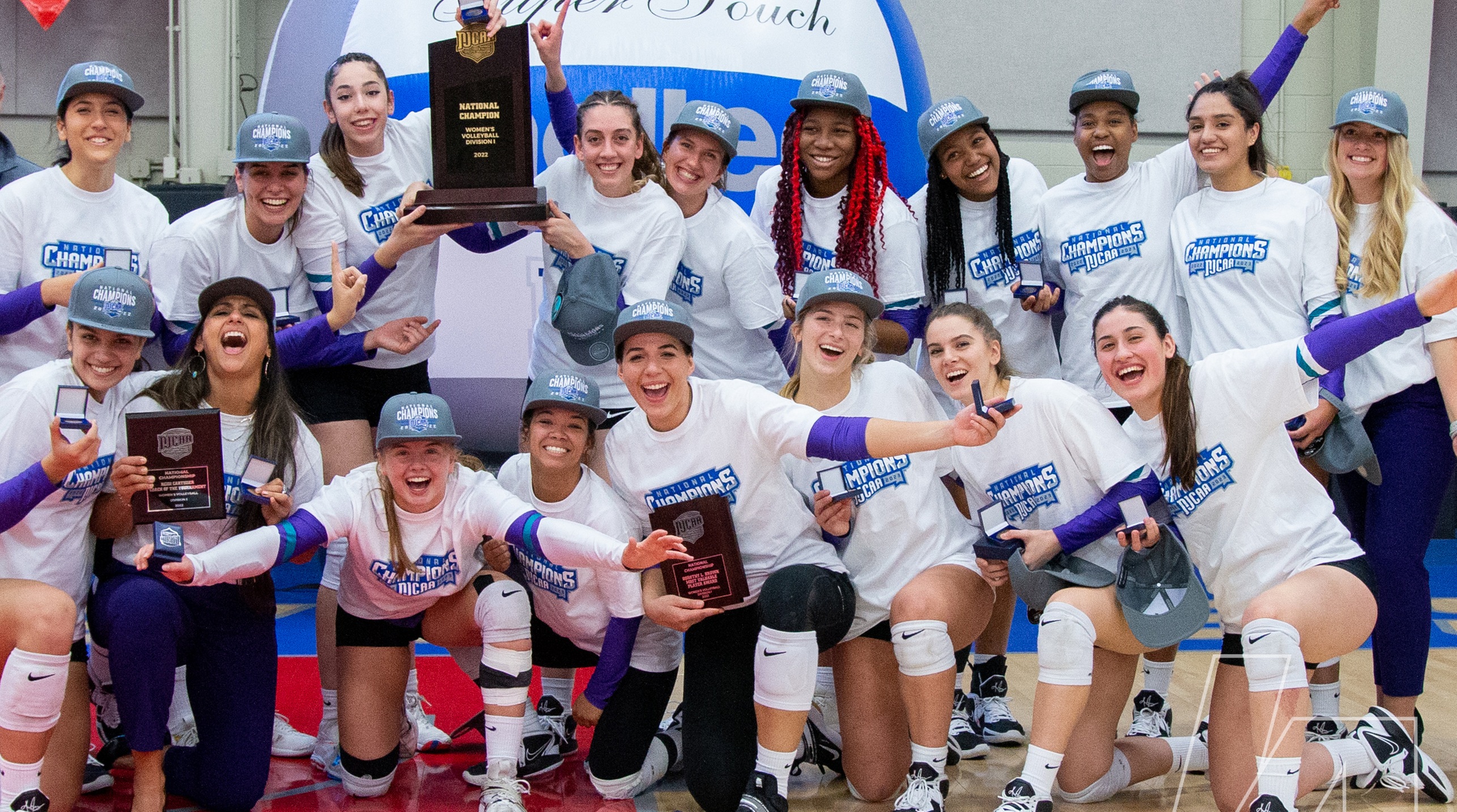 FSW wins their first National Championship (Photo by Nic Ryder)