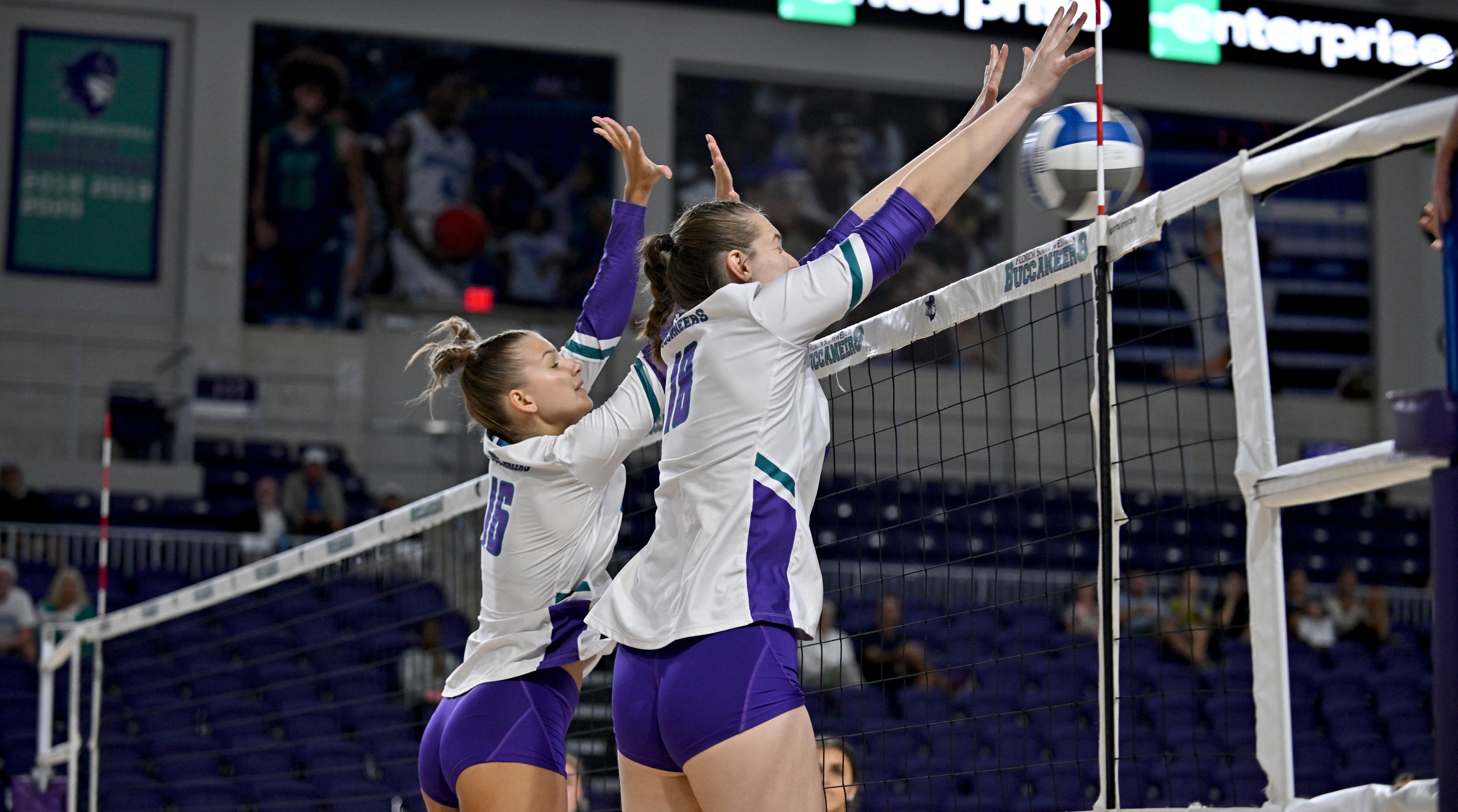 Nina Boledovicova & Patrycja Labucka (Photo by Bill Parmeter)